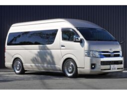TOYOTA HIACE COMMUTER  2023