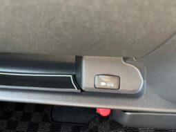 
										TOYOTA HIACE COMMUTER  2023 full									