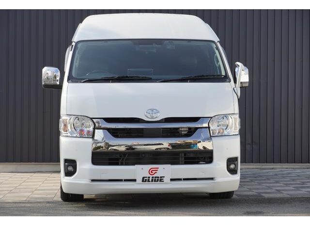 
								TOYOTA HIACE COMMUTER 2023 full									
