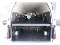 
										TOYOTA HIACE COMMUTER 2023 full									