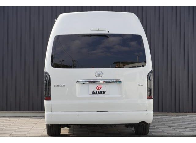 
								TOYOTA HIACE COMMUTER 2023 full									