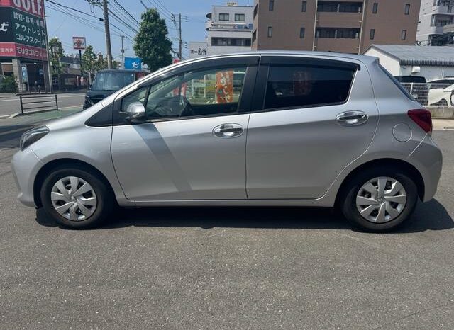 
								TOYOTA VITZ 2016 full									