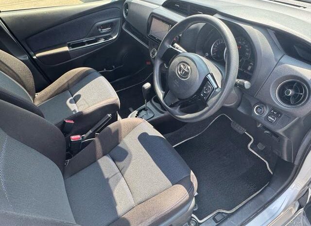 
								TOYOTA VITZ 2016 full									