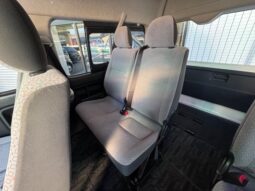 
										TOYOTA HIACE COMMUTER 2016 full									
