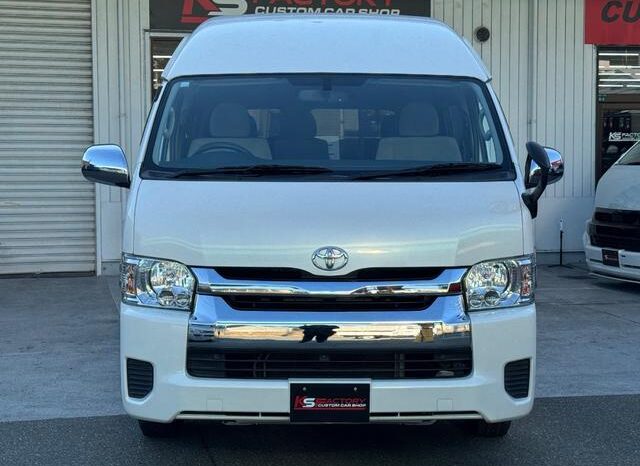 
								TOYOTA HIACE COMMUTER 2016 full									