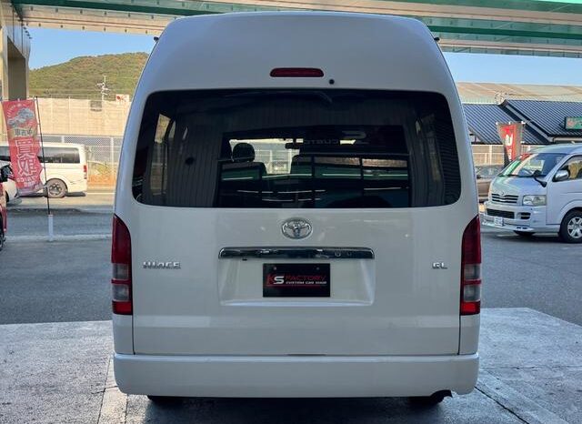 
								TOYOTA HIACE COMMUTER 2016 full									