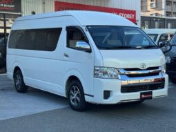 TOYOTA HIACE COMMUTER 2016