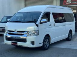 TOYOTA HIACE COMMUTER 2016