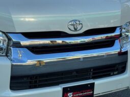 
										TOYOTA HIACE COMMUTER 2016 full									