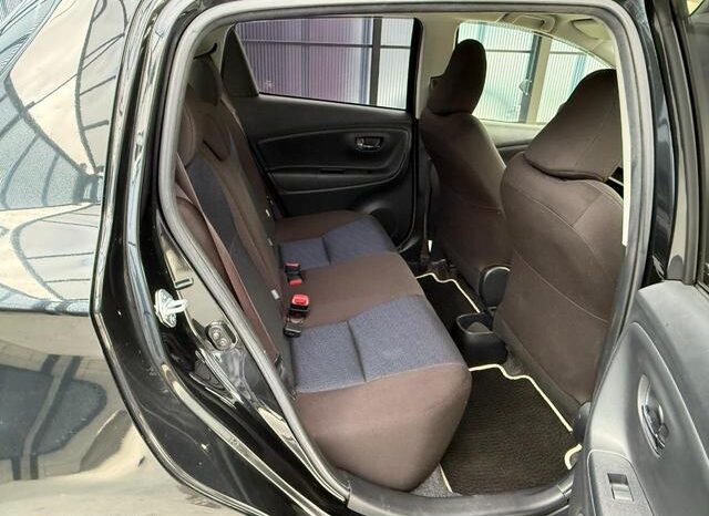 
								TOYOTA VITZ 2016 full									