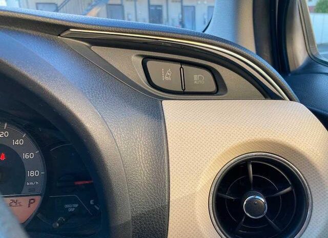 
								TOYOTA VITZ 2016 full									