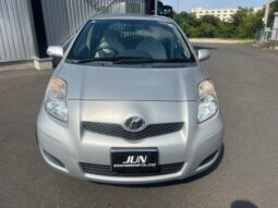 TOYOTA VITZ  2010