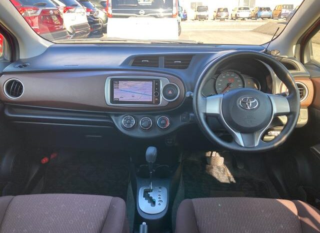 
								TOYOTA VITZ 2012 full									