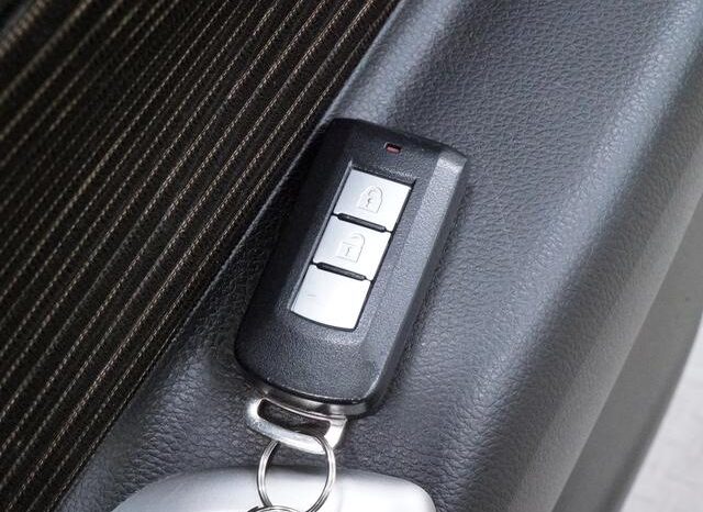 
								MITSUBISHI EK CUSTOM 2013 full									