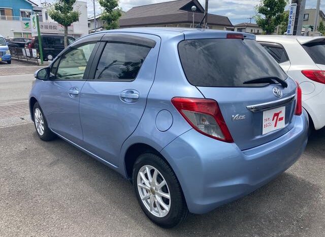 
								TOYOTA VITZ 2012 full									