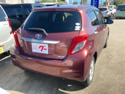 TOYOTA VITZ 2012