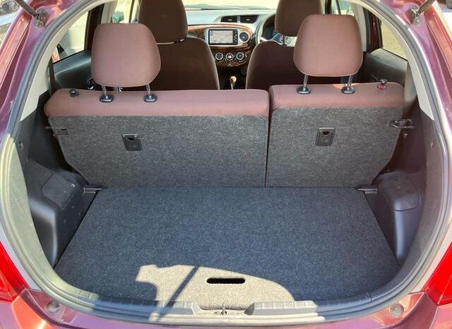 
								TOYOTA VITZ 2012 full									