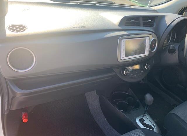 
								TOYOTA VITZ 2012 full									