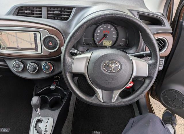 
								TOYOTA VITZ 2012 full									