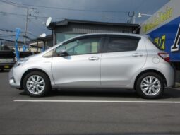 TOYOTA VITZ 2017