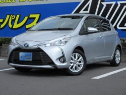 TOYOTA VITZ 2017