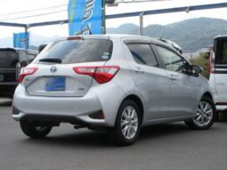 
										TOYOTA VITZ 2017 full									