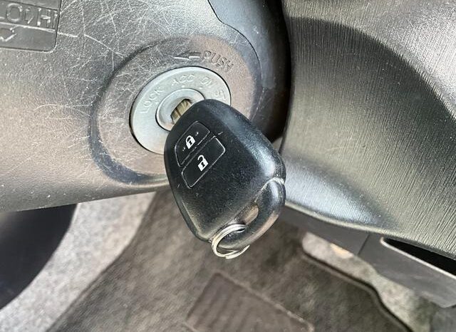 
								TOYOTA VITZ 2013 full									