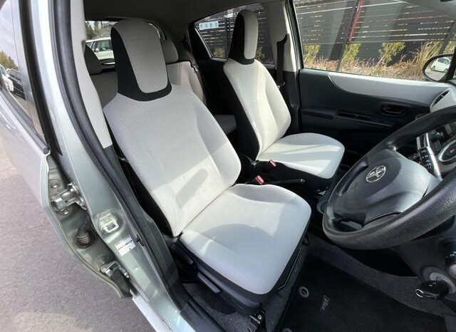 
								TOYOTA VITZ 2013 full									