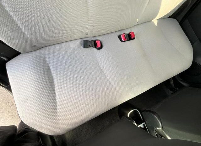 
								TOYOTA VITZ 2013 full									