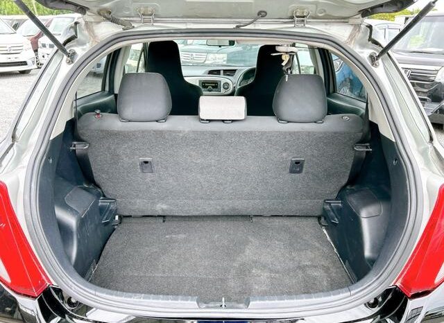 
								TOYOTA VITZ 2013 full									