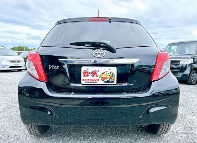 
								TOYOTA VITZ 2013 full									