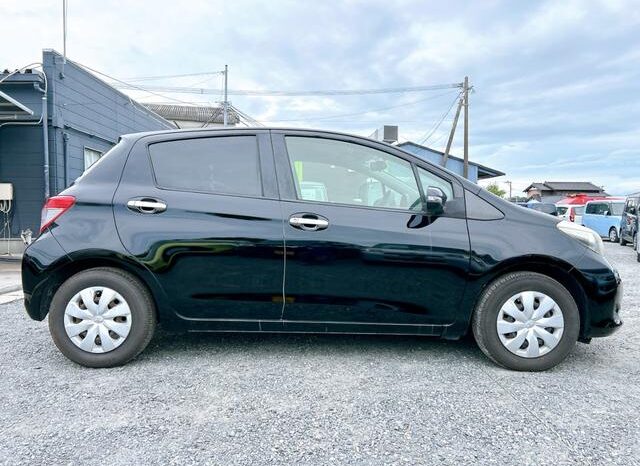 
								TOYOTA VITZ 2013 full									