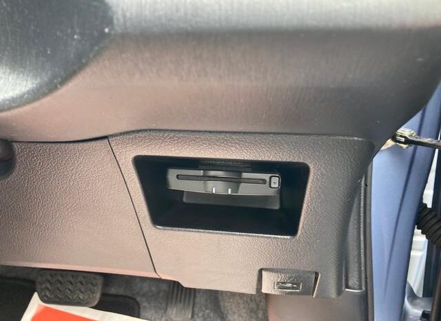 
								TOYOTA VITZ 2012 full									