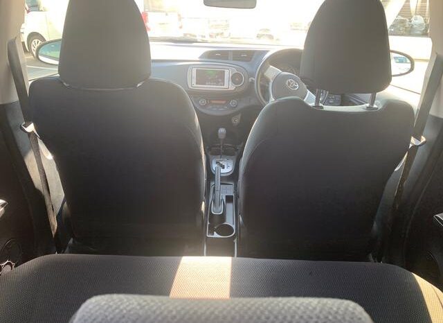 
								TOYOTA VITZ 2012 full									