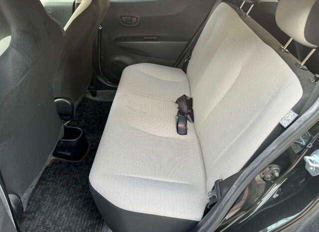 
								TOYOTA VITZ 2011 full									