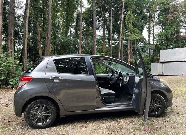 
								TOYOTA VITZ 2012 full									