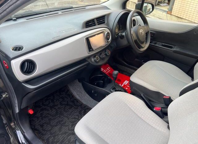 
								TOYOTA VITZ 2011 full									