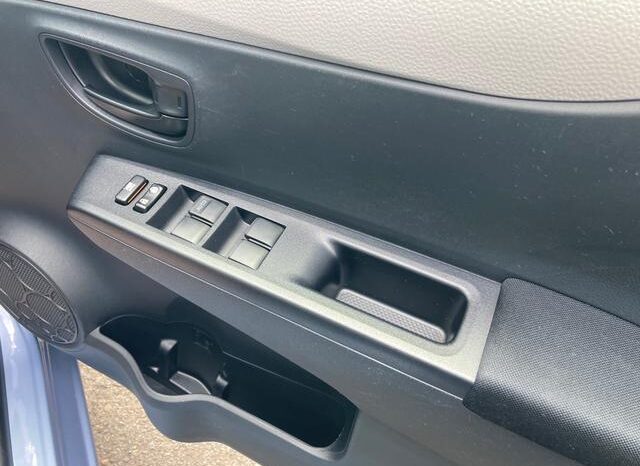 
								TOYOTA VITZ 2012 full									