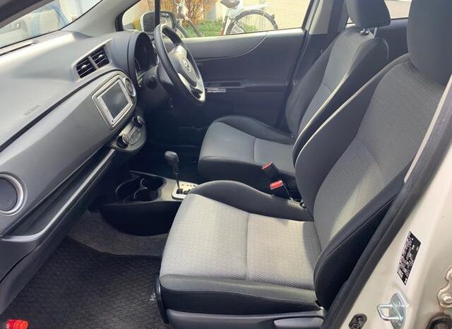 
								TOYOTA VITZ 2012 full									