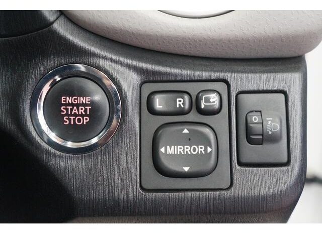 
								TOYOTA VITZ 2011 full									