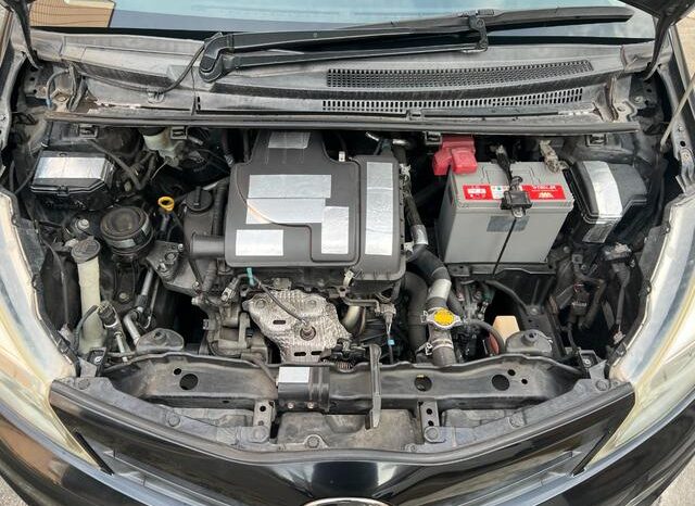 
								TOYOTA VITZ 2011 full									