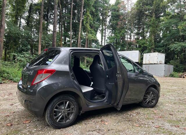 
								TOYOTA VITZ 2012 full									