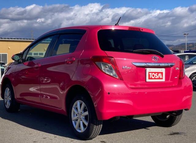 
								TOYOTA VITZ 2012 full									