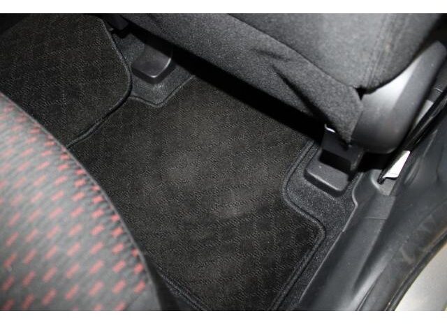 
								MITSUBISHI RVR 2018 full									