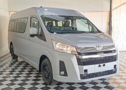 TOYOTA COMMUTER 2026