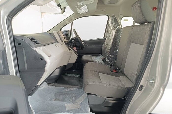 
								TOYOTA COMMUTER 2026 full									