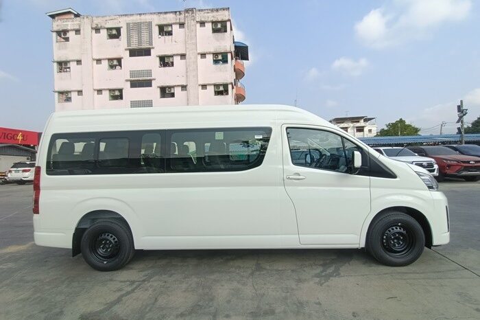 
								TOYOTA COMMUTER 2026 full									