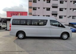 TOYOTA COMMUTER 2015