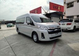 TOYOTA COMMUTER 2015