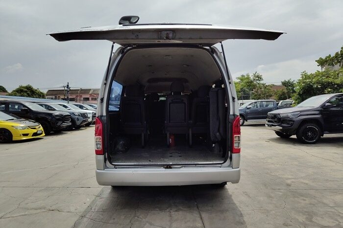 
								TOYOTA COMMUTER 2016 full									